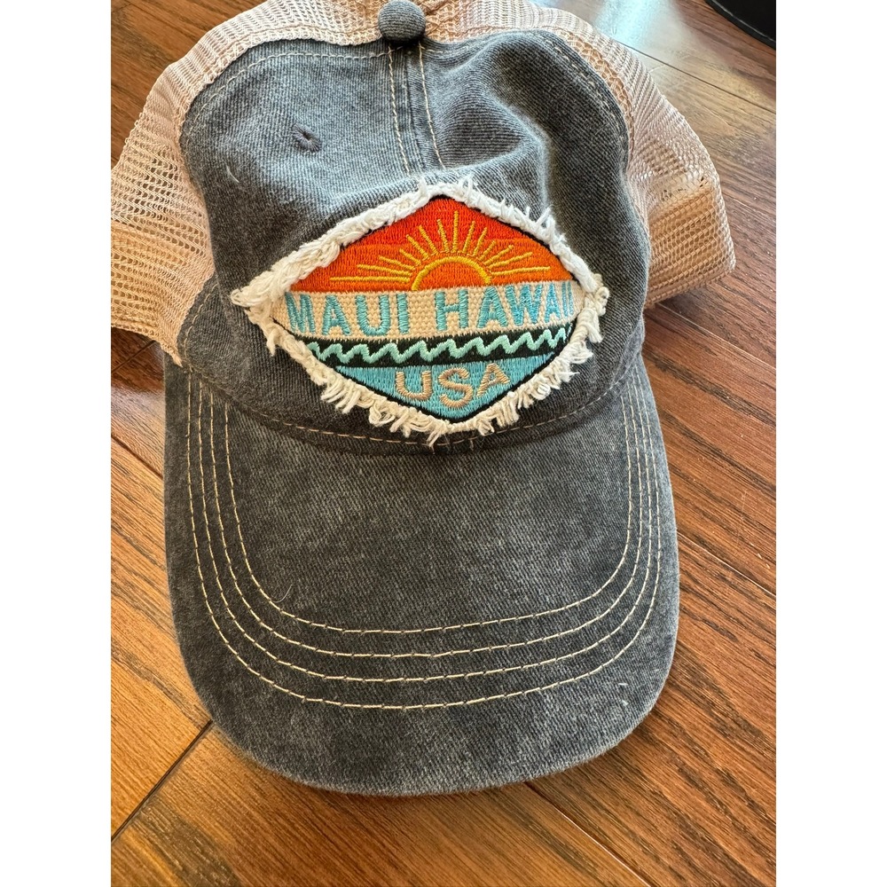 Maui Hawaii USA Vintage-Style Snapback Trucker Hat NEW NWT 58cm Denim Mesh
